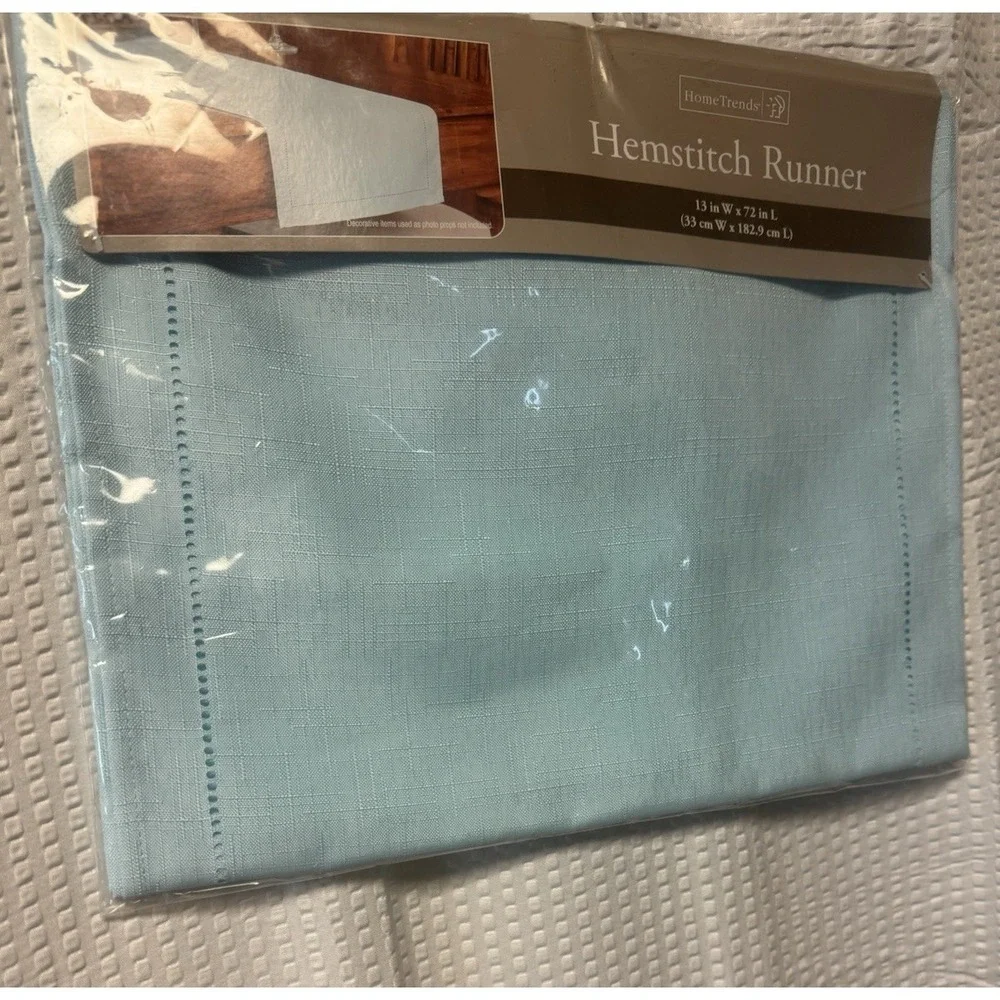 HOMETRENDS‎ Blue Classic Hemstitch 13x72 Table Runner Polyester Discontinued NEW